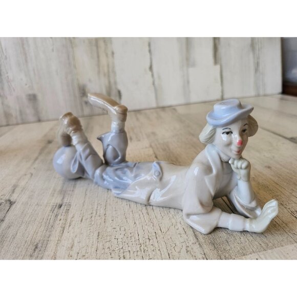 Albert Price clown ball figurine statue circus - Picture 1 of 9